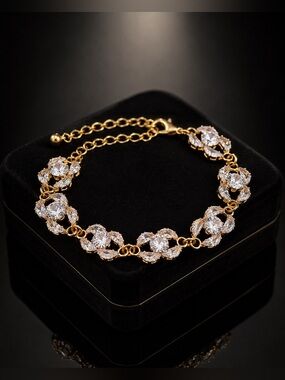 Gold Crystal CC Link Bracelet
